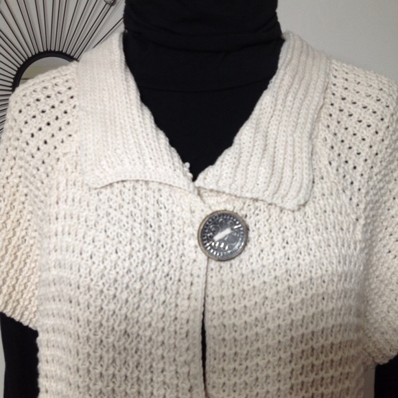 Caravan Short Sleeve Button Front Sweater Vest - Picture 4 of 8